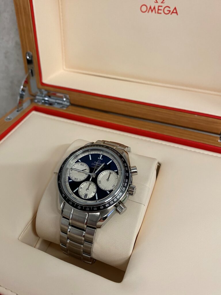 Omega Speedmaster Racing Ref-326.30.40.50.01.002-reverse Panda Dial ...