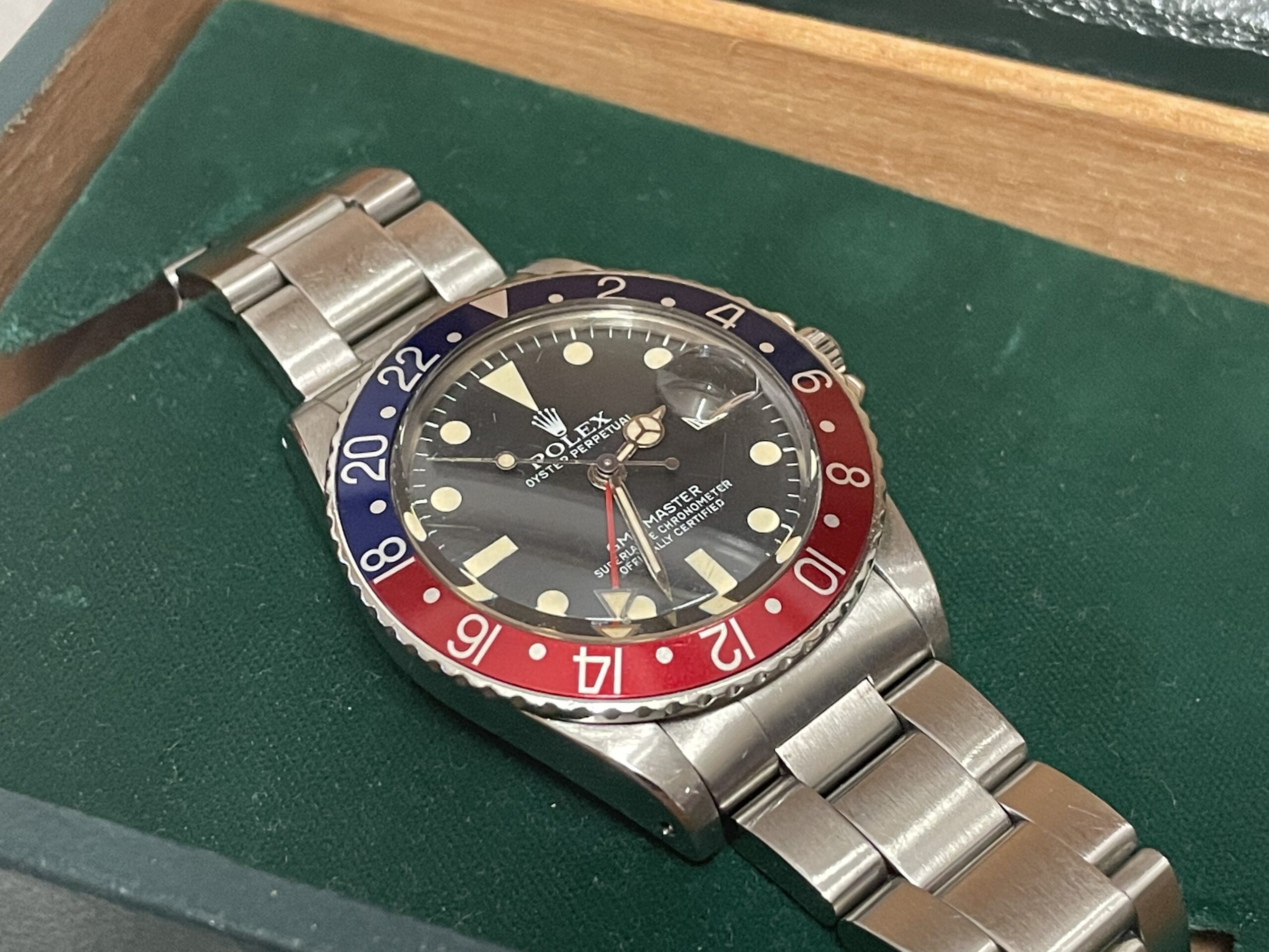 0312D477-EBB6-4C1B-B6CA-F6D14A93A339