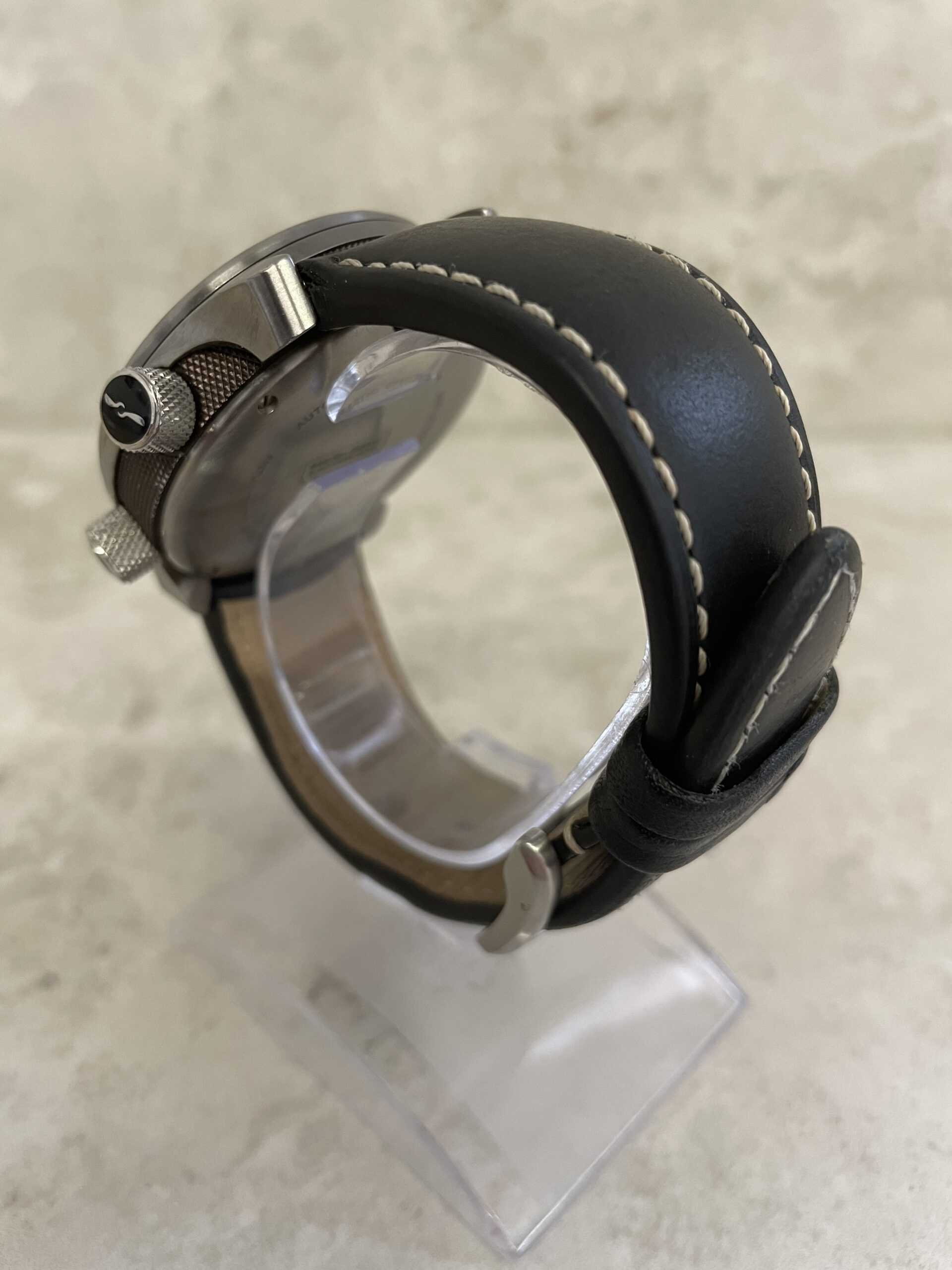 0F894CB1-8348-4267-B161-7F0C6A0A2203