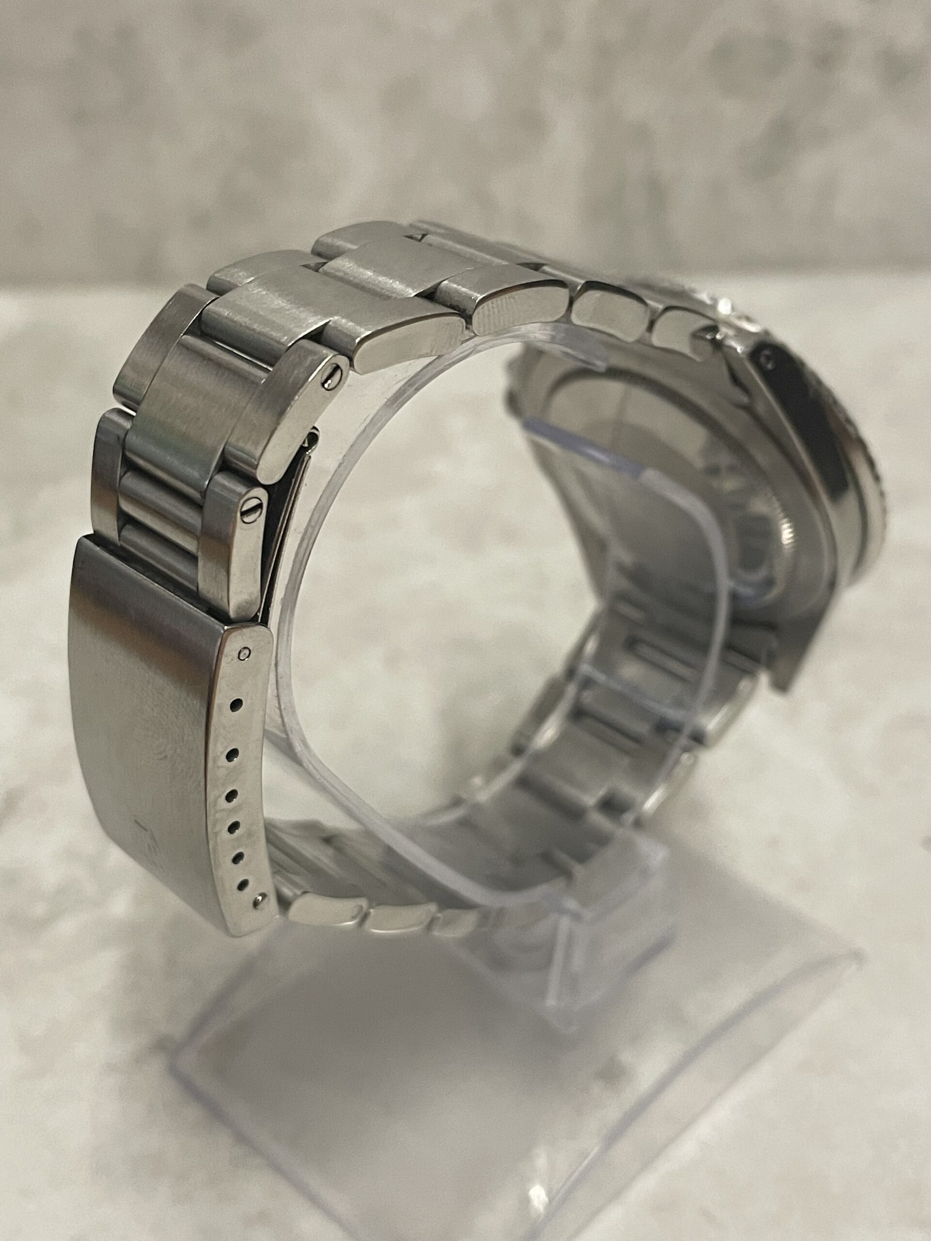 23249DF9-D04E-4934-BA28-074A7F5262D8