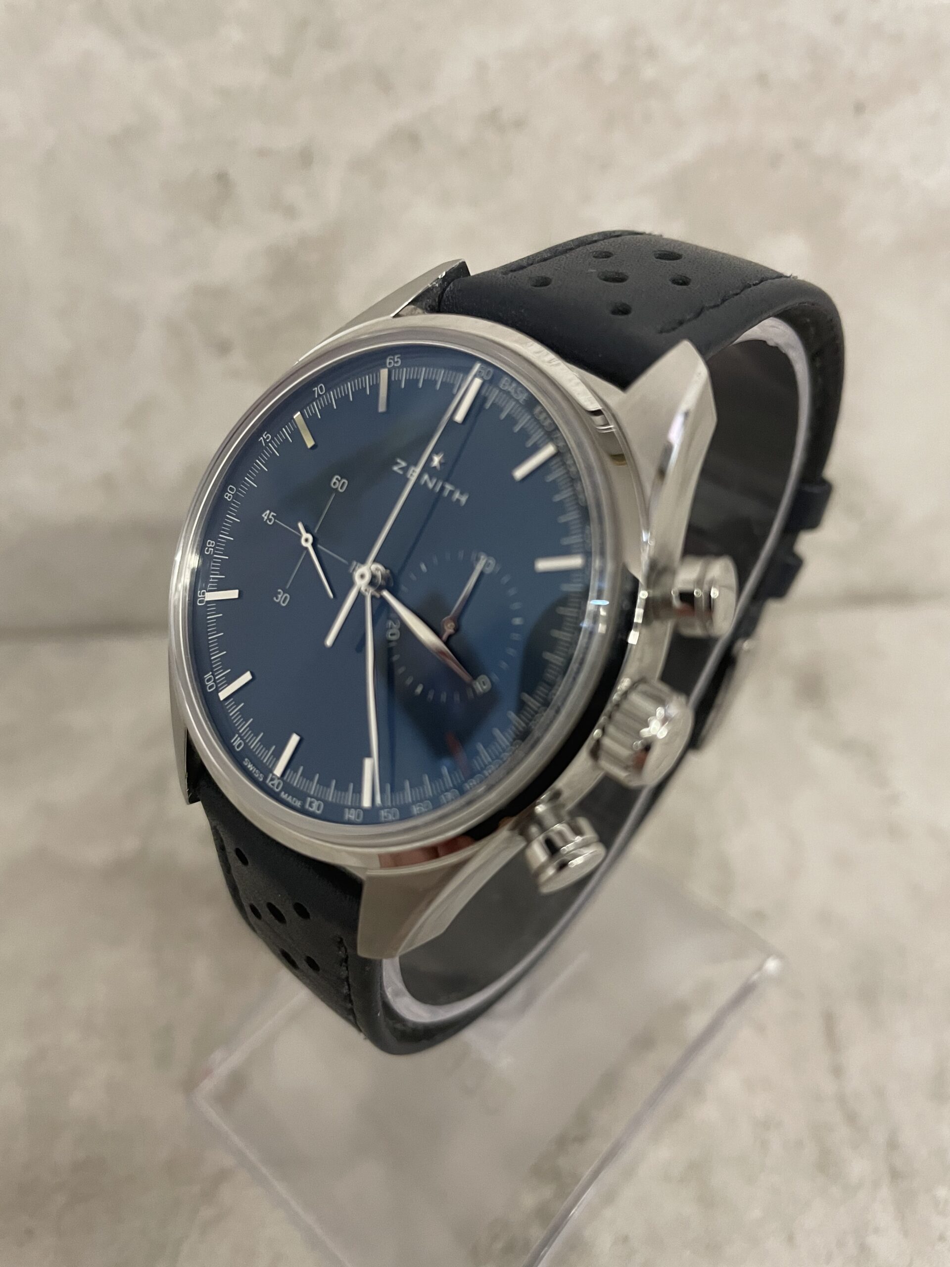 3E259F20-1AF1-4AE5-8027-285EC2FAEB04