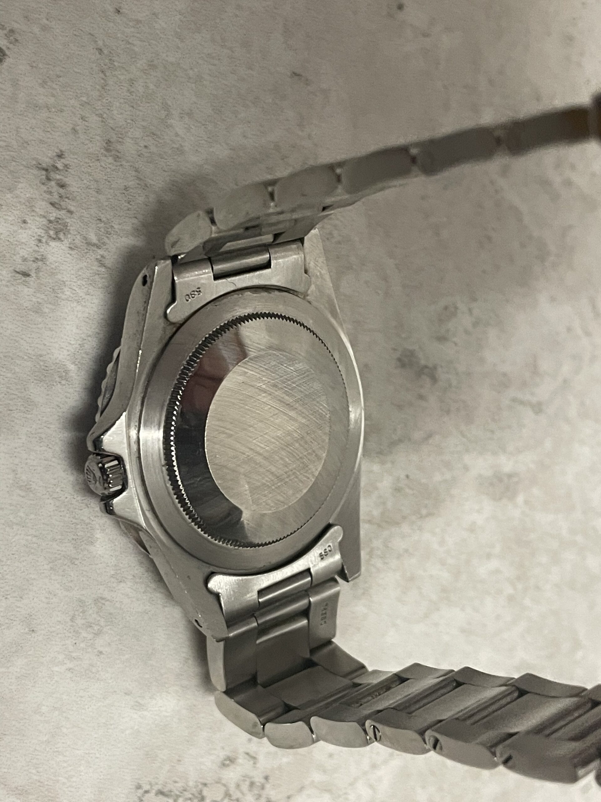 4DF541D2-94A0-414E-8D89-73F76FE1FCB0