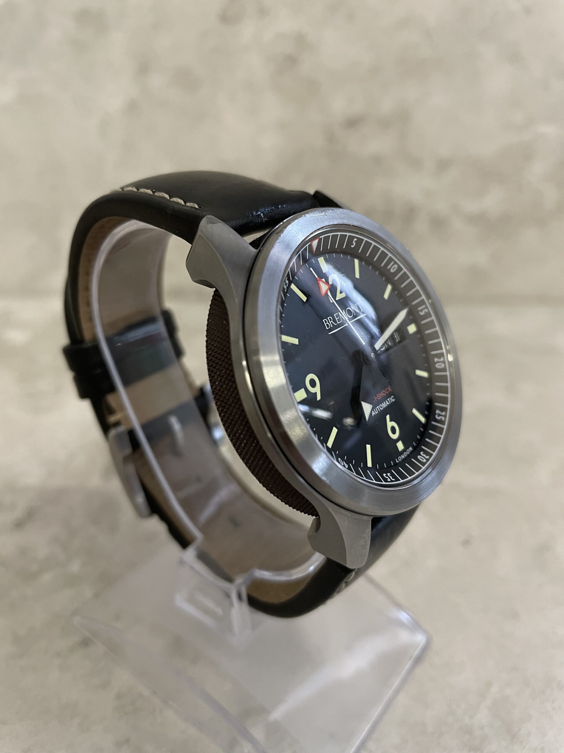 BCB40673-D748-4826-A20D-3074F0352F10