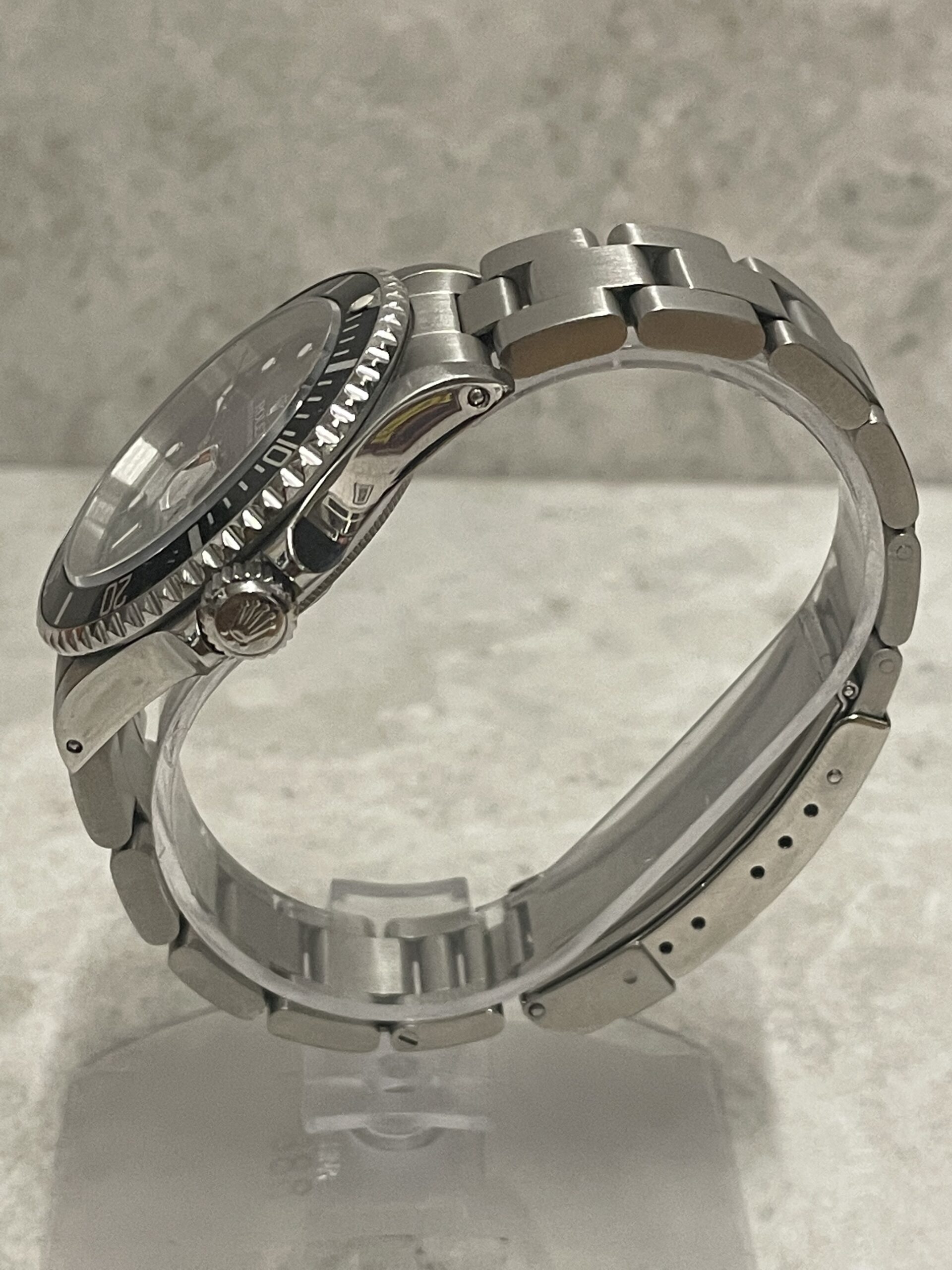 D74F5A6D-8641-4359-B40D-734D20920F63