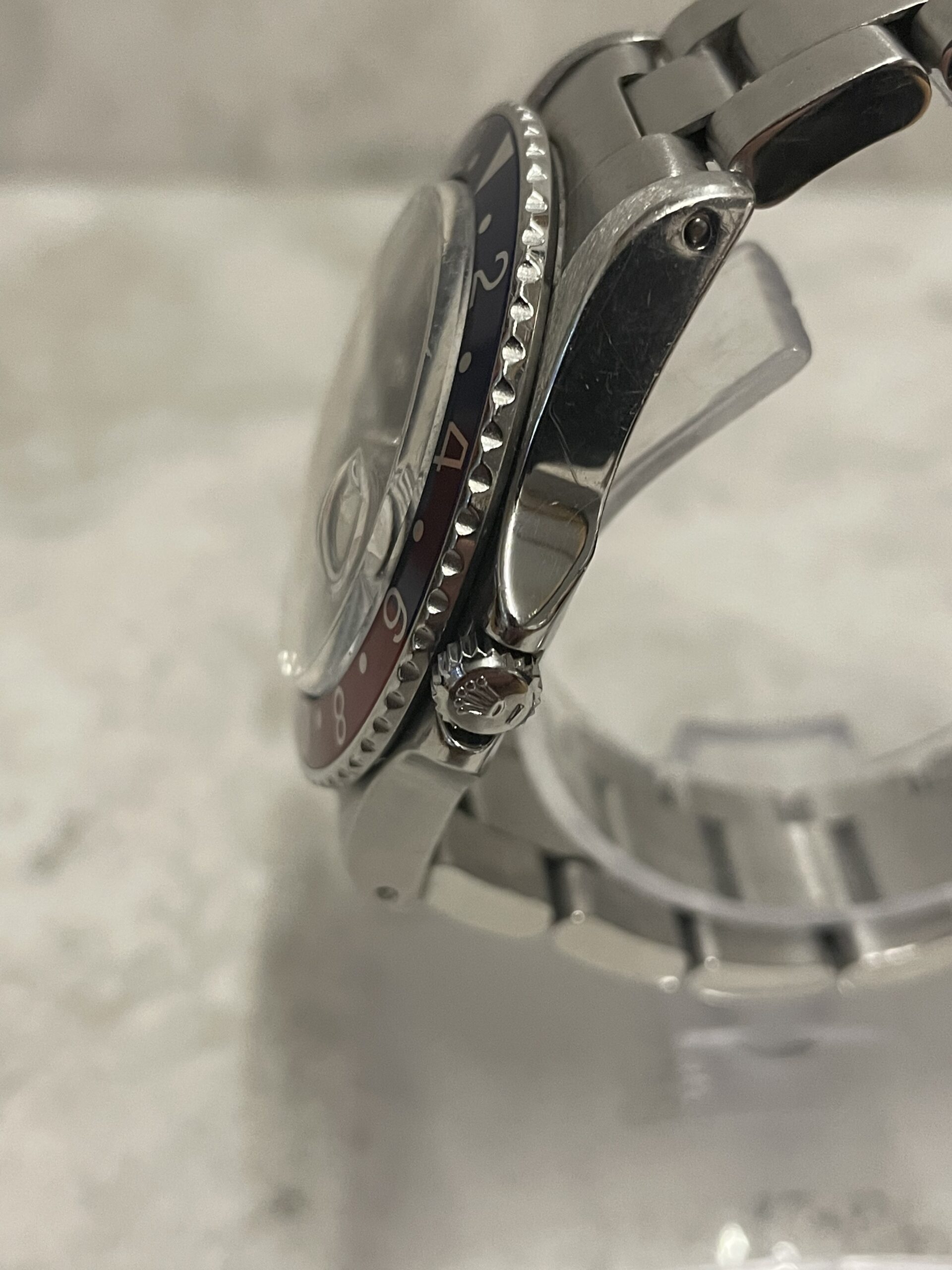 F58B026F-C3CF-44FA-B141-15696A02F100