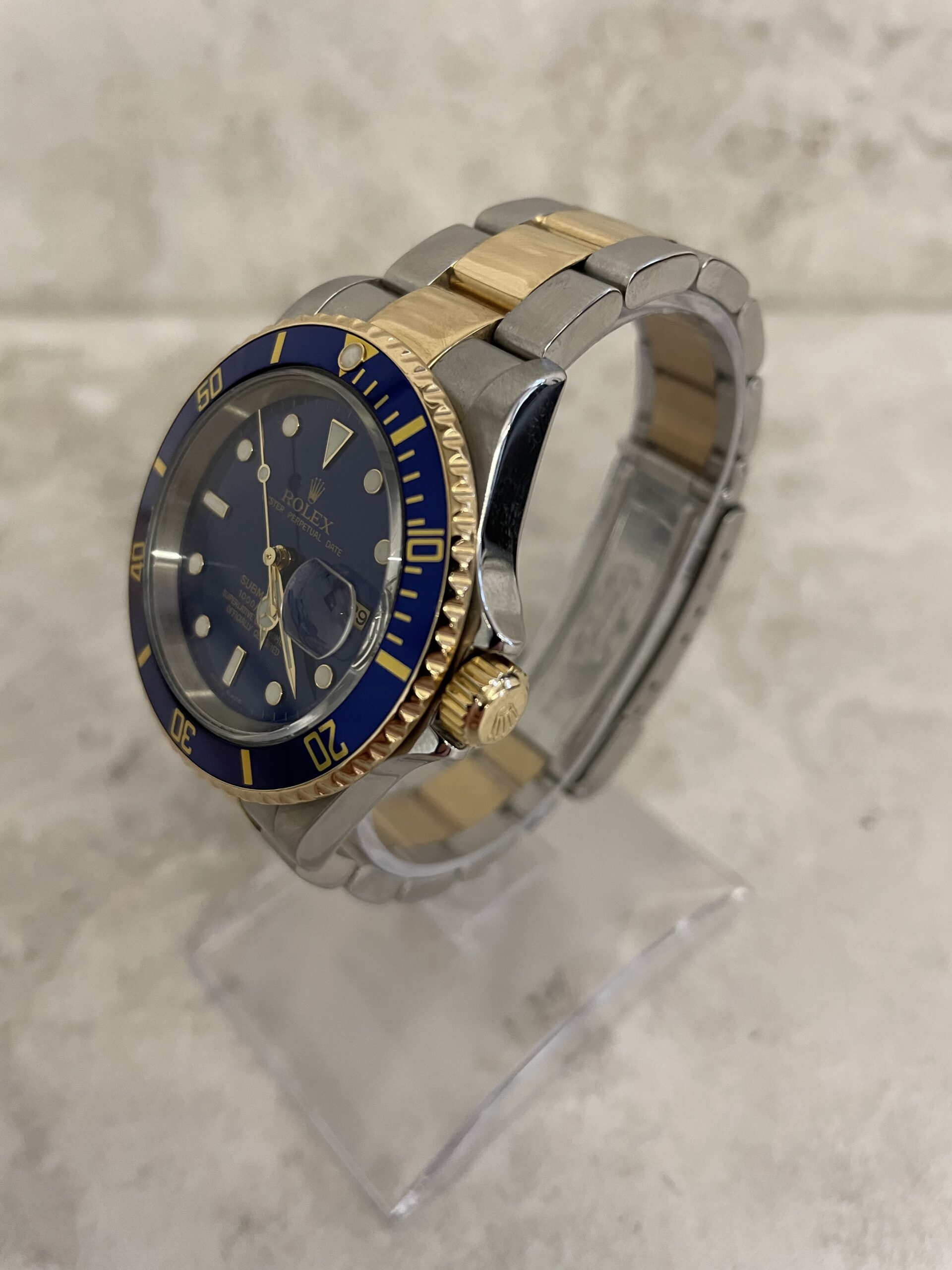 F909C3DE-B19D-4C6C-86C8-E66A57F50C8F